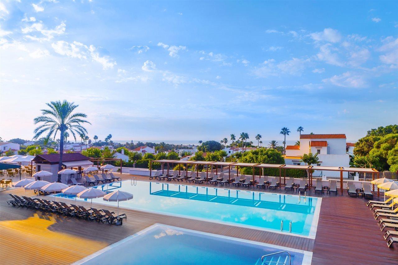 Hotel Alua Illa de Menorca S'Algar Esterno foto