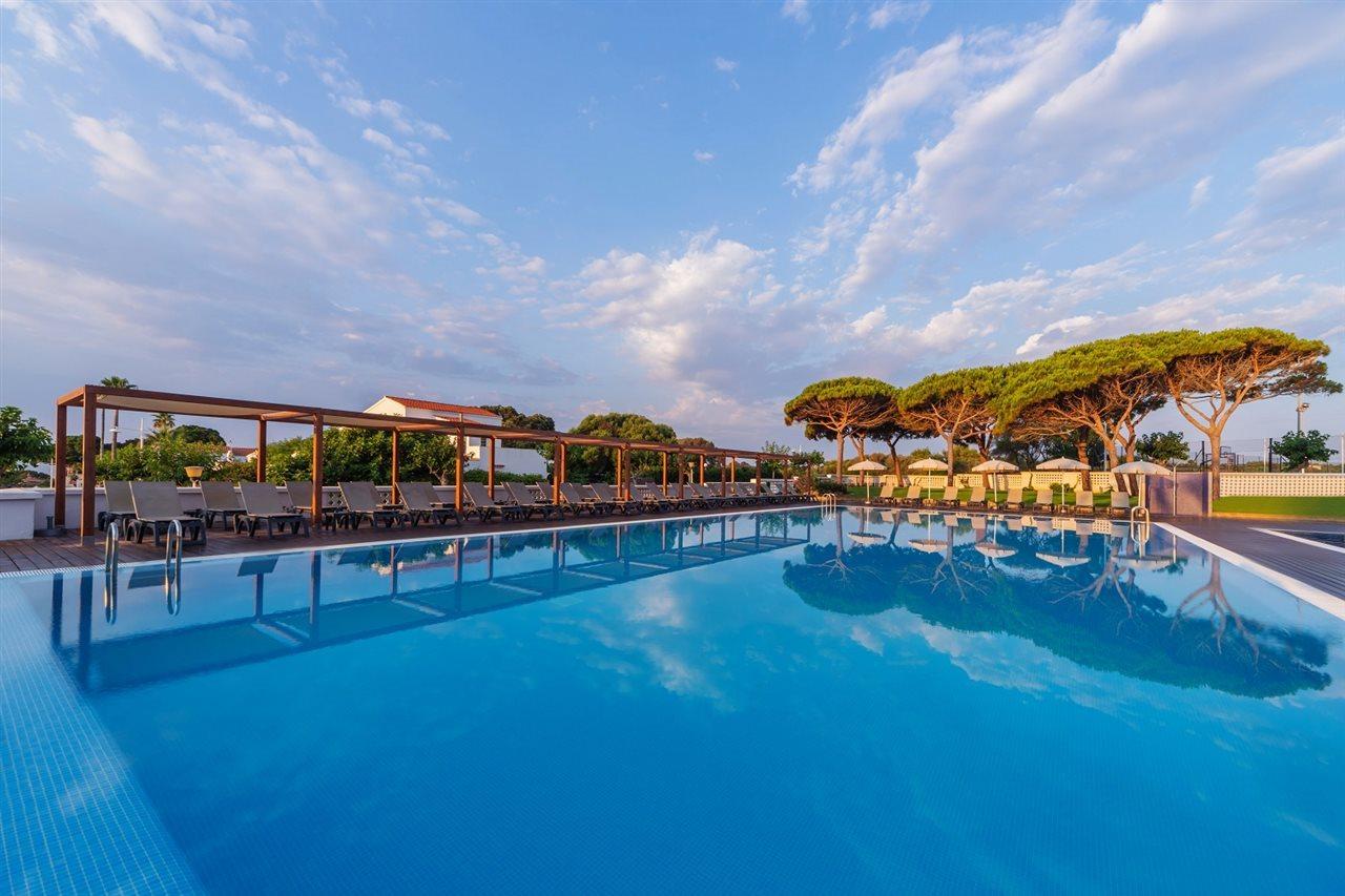 Hotel Alua Illa de Menorca S'Algar Esterno foto