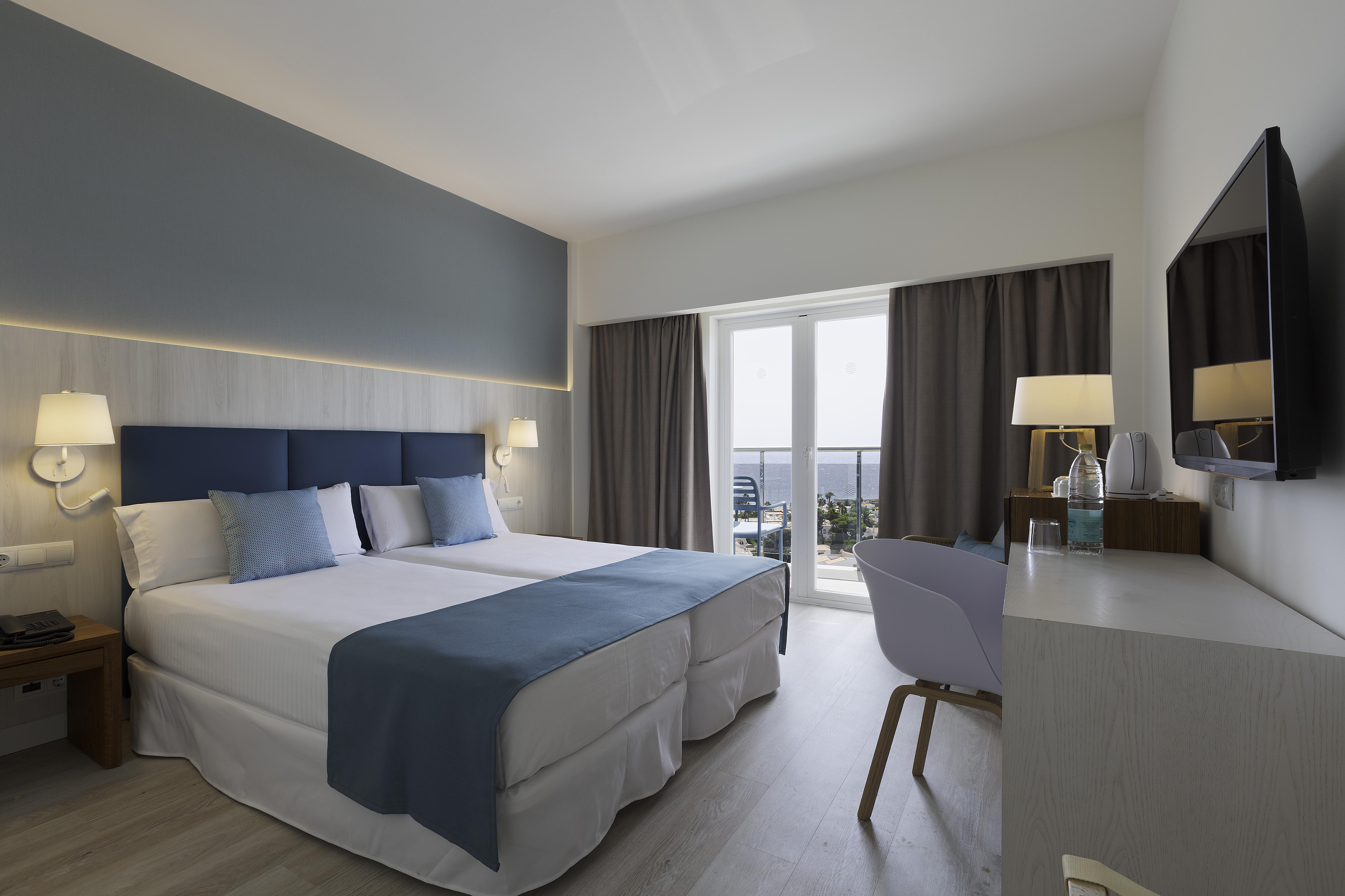 Hotel Alua Illa de Menorca S'Algar Esterno foto