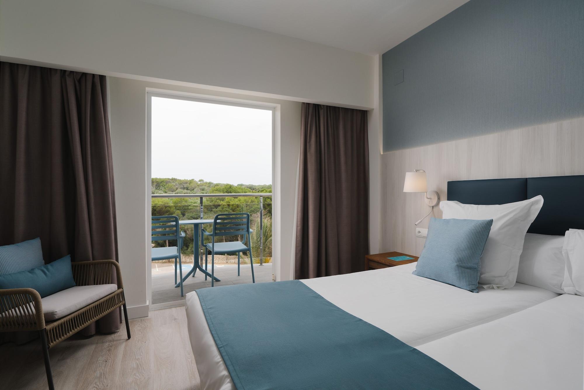 Hotel Alua Illa de Menorca S'Algar Esterno foto