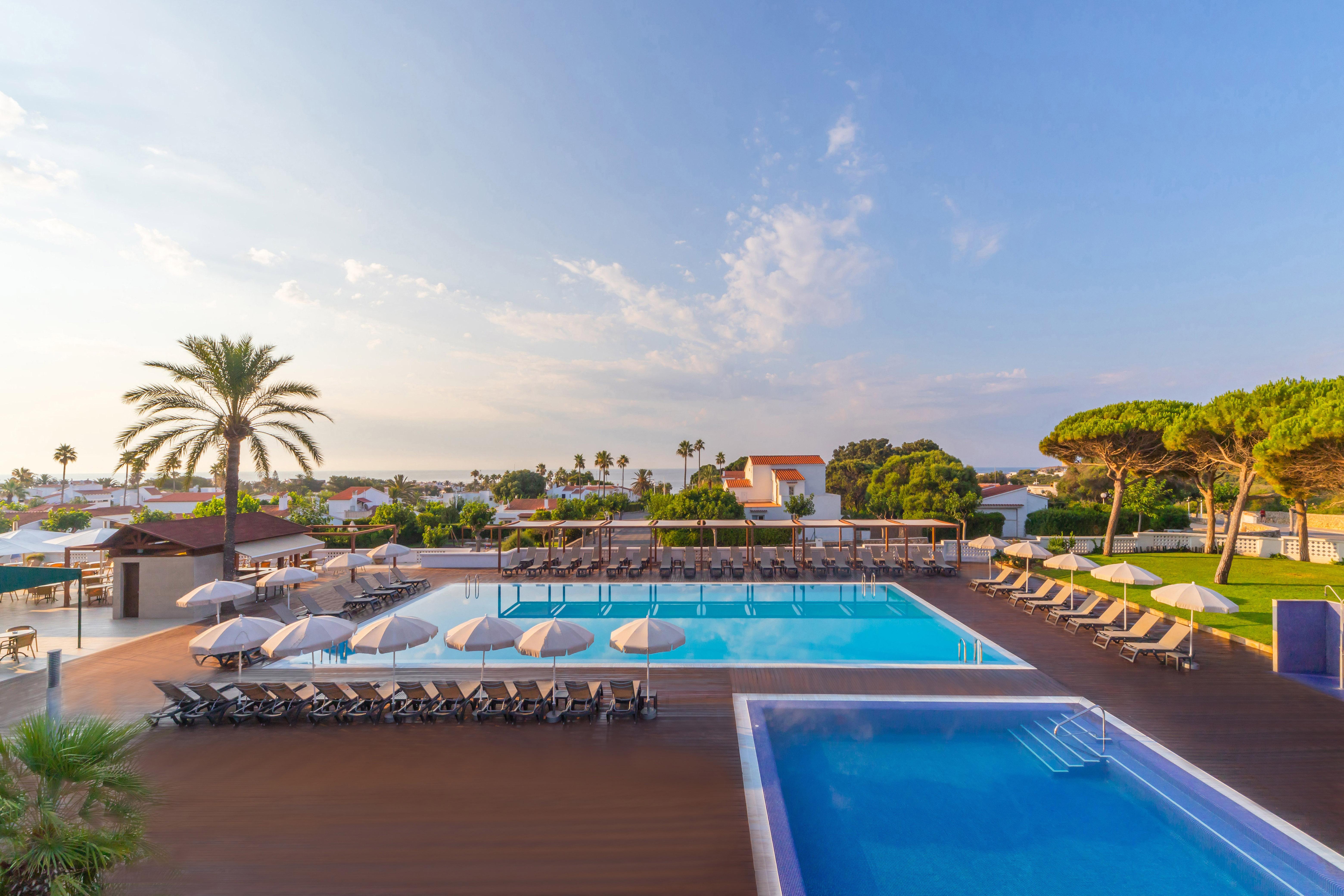 Hotel Alua Illa de Menorca S'Algar Esterno foto