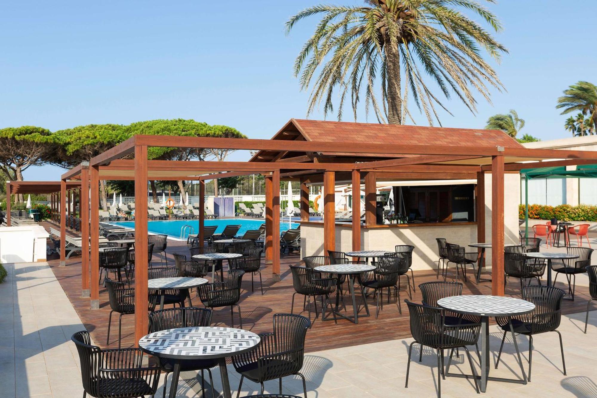 Hotel Alua Illa de Menorca S'Algar Esterno foto