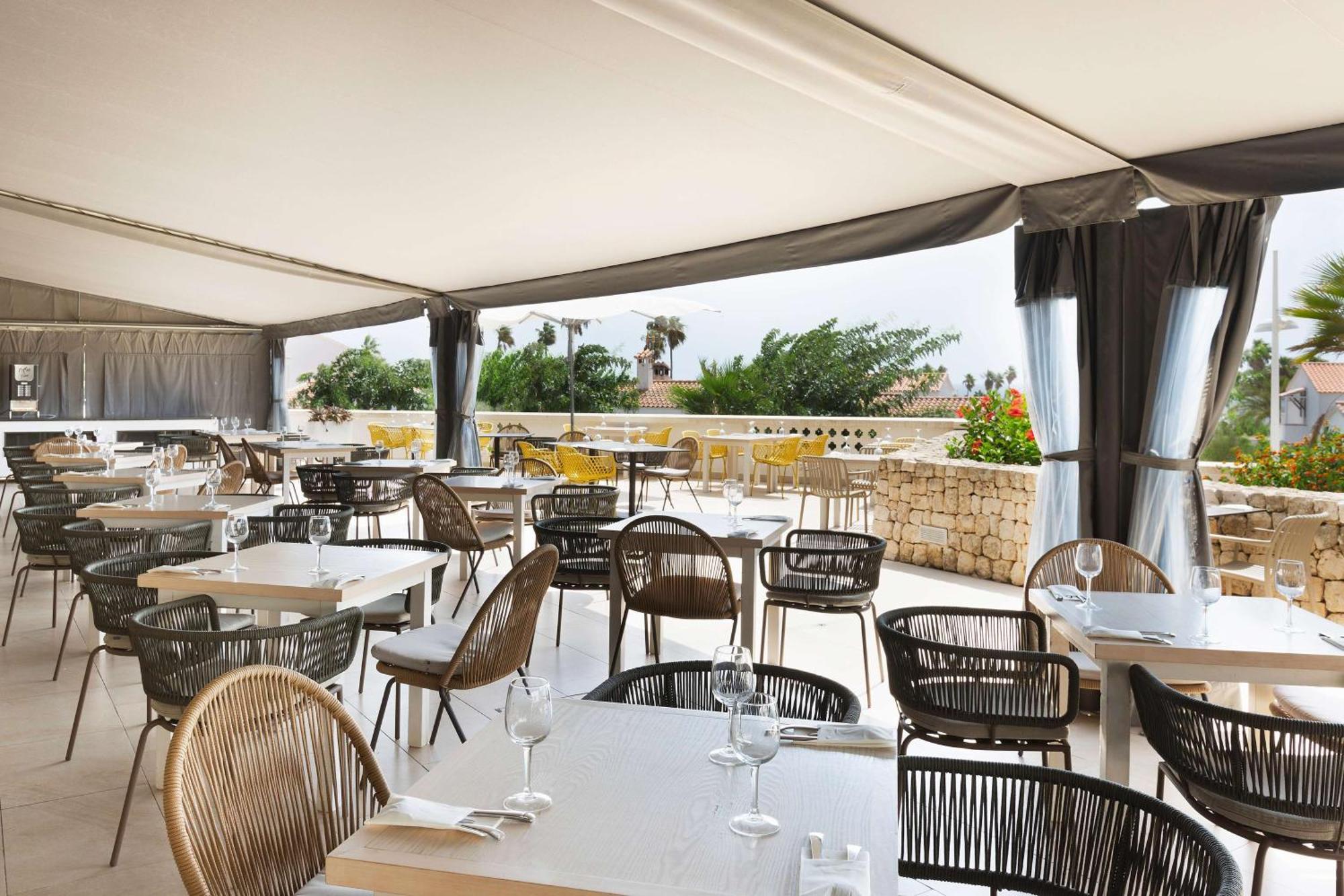 Hotel Alua Illa de Menorca S'Algar Esterno foto