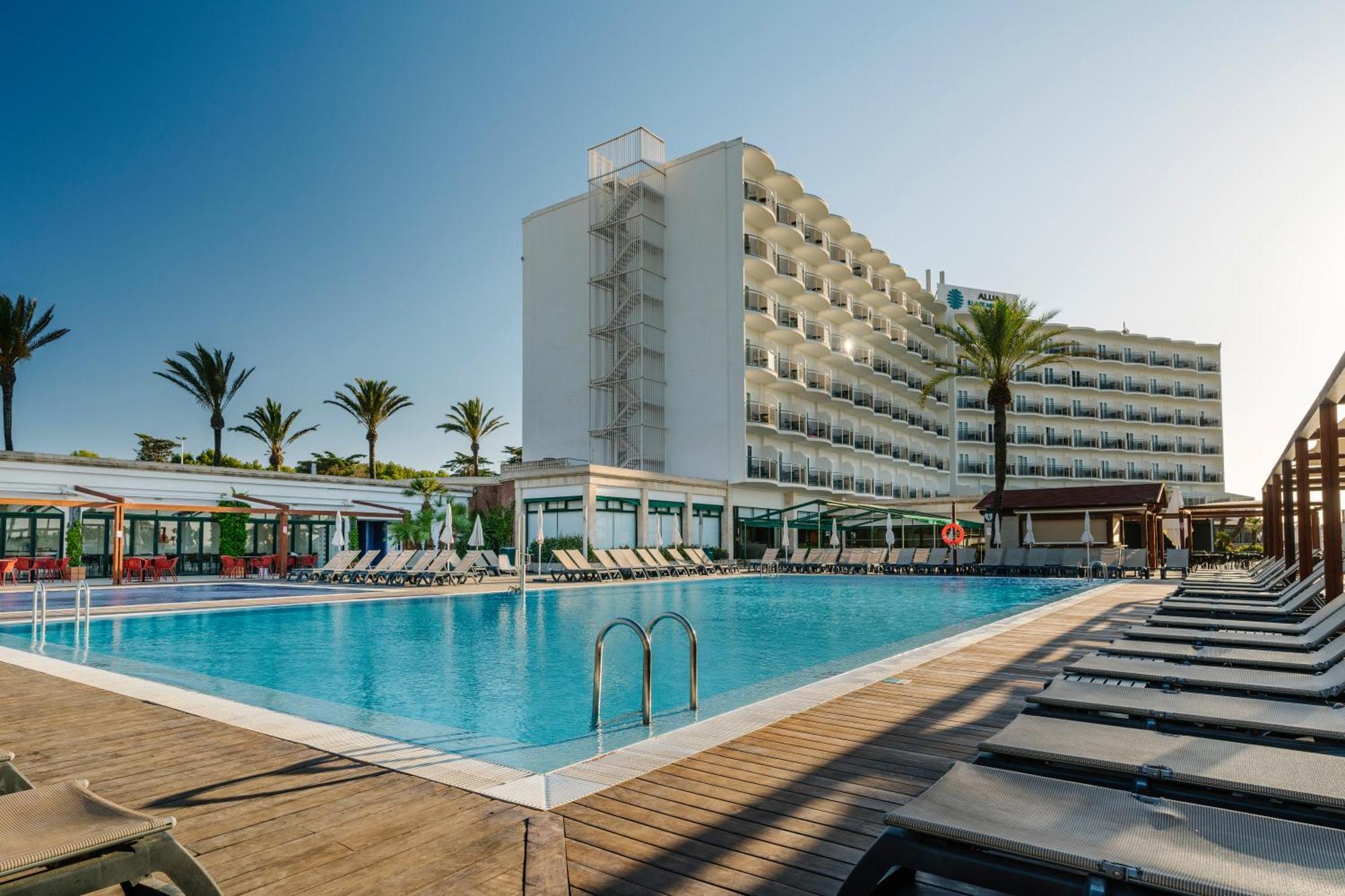 Hotel Alua Illa de Menorca S'Algar Esterno foto