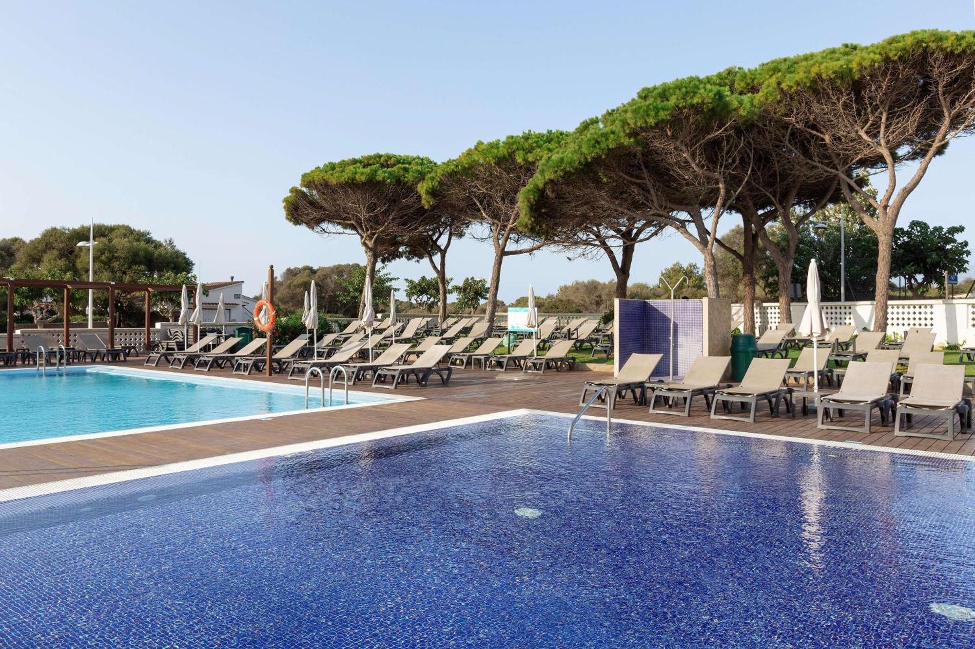 Hotel Alua Illa de Menorca S'Algar Esterno foto