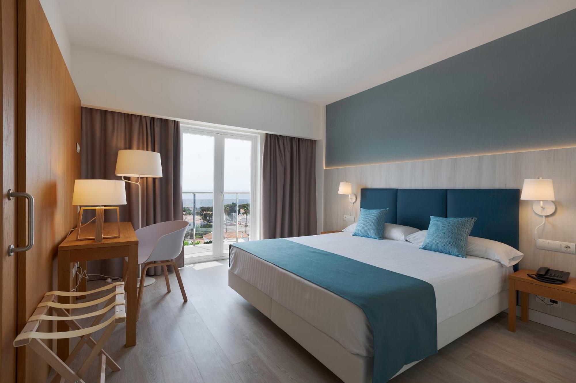 Hotel Alua Illa de Menorca S'Algar Esterno foto
